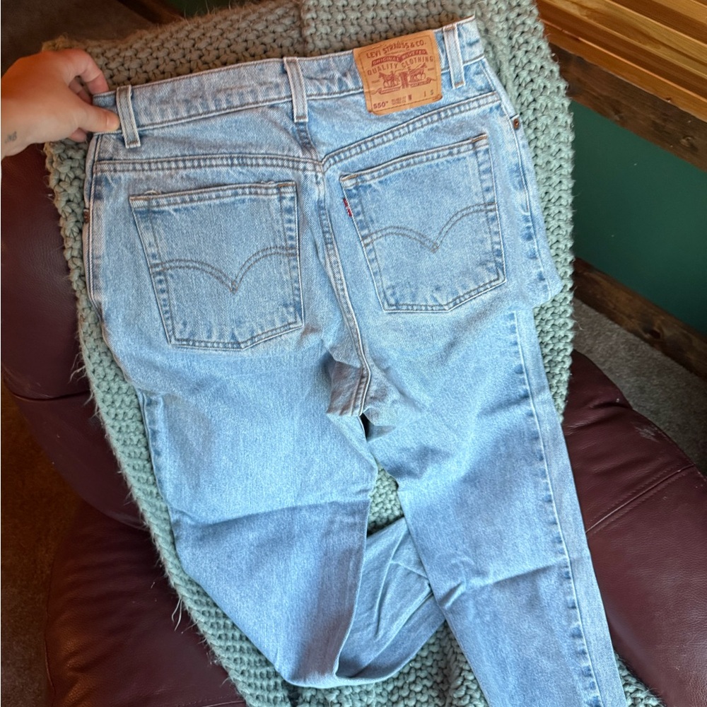 Levi's 550 Women's Classic Light Blue Straight Leg Jeans